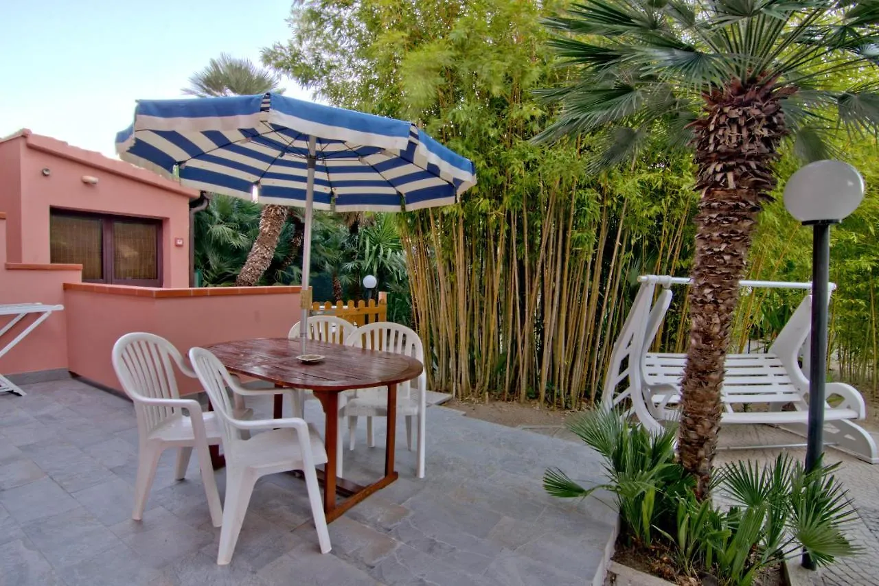 Villa Very Marina di Campo 0*,  Italy