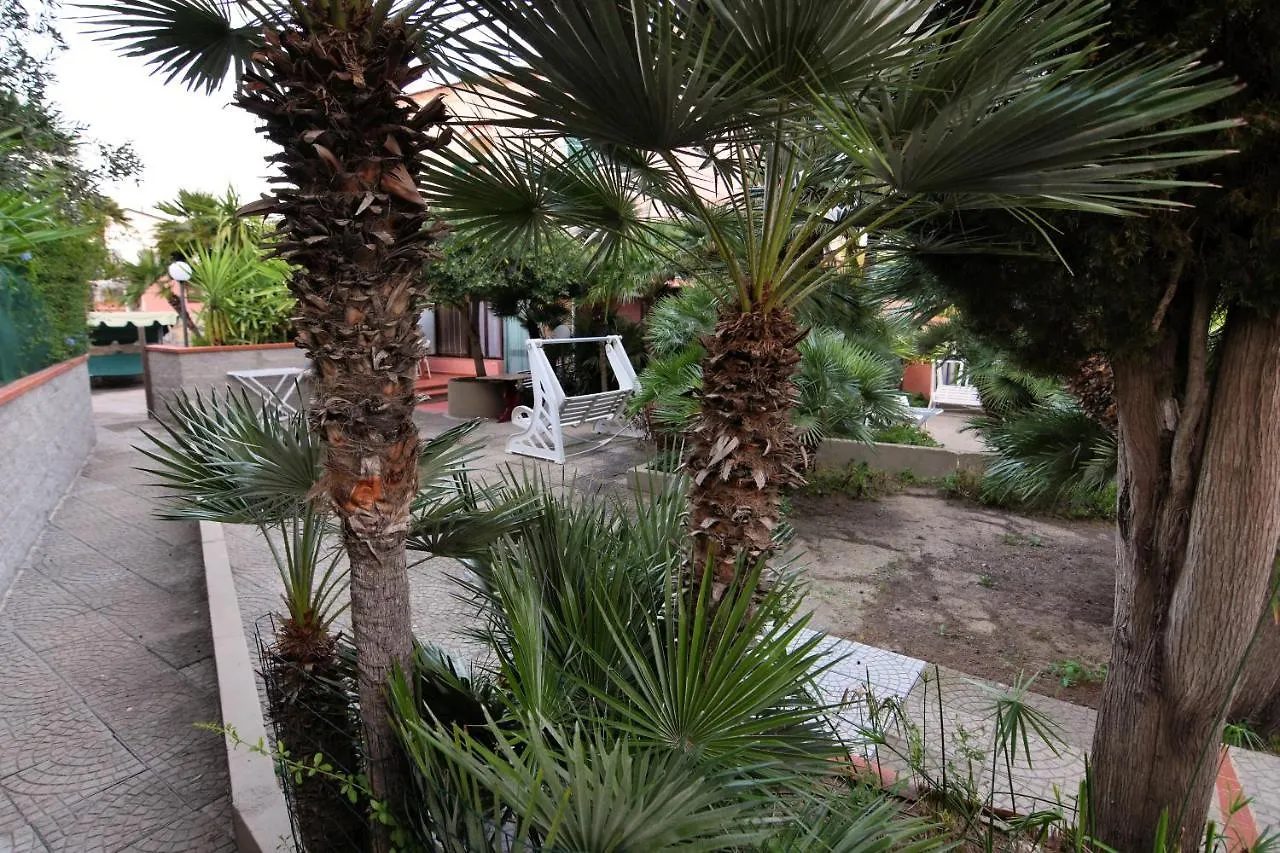 Villa Very Marina di Campo 0*,  Italia